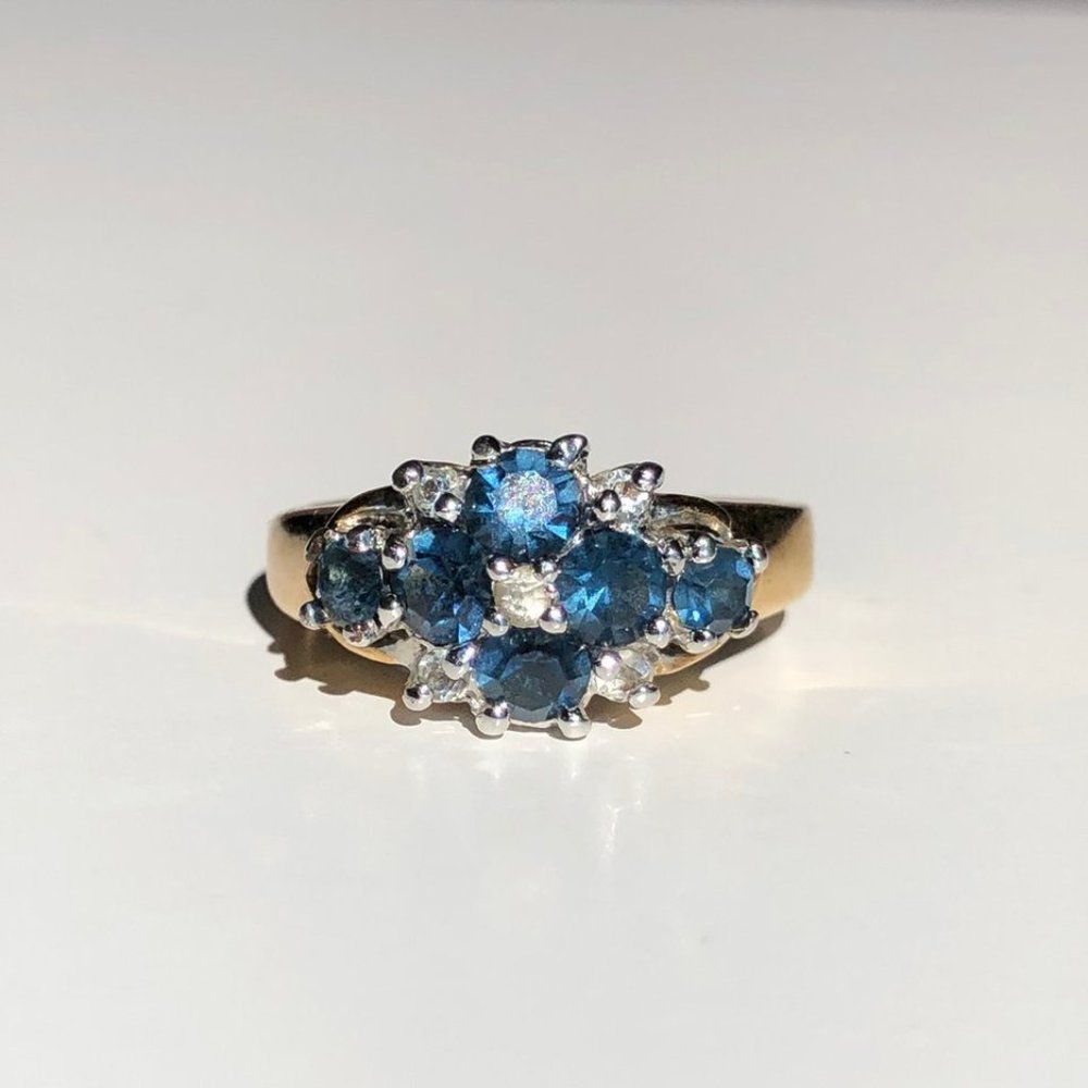 Diamond and Sapphire Gold Ring Size 7